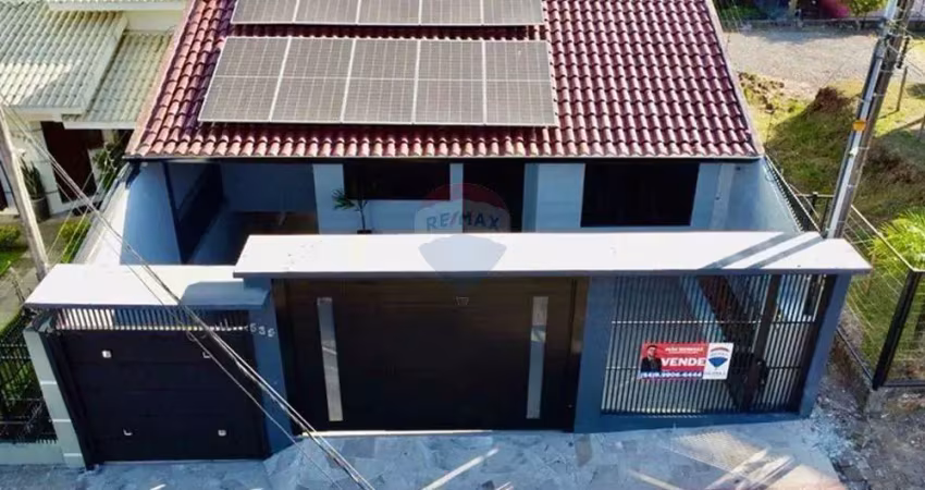 Casa em passo fundo 3 suítes (dormitórios) com piscina e quiosque no bairro petrópolis