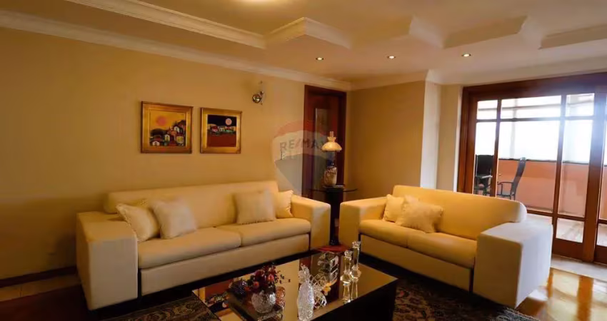 Vende-se Apartamento por Andar com 3 Suítes em um Condomínio Exclusivo na Vila Rodrigues