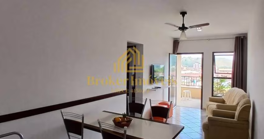 Apartamento no edifício Villas Cozzi Martim de Sá a 500 metros da praia