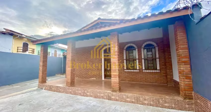 Casa com edícula à 550 metros da praia martim de sá caraguatatuba/sp