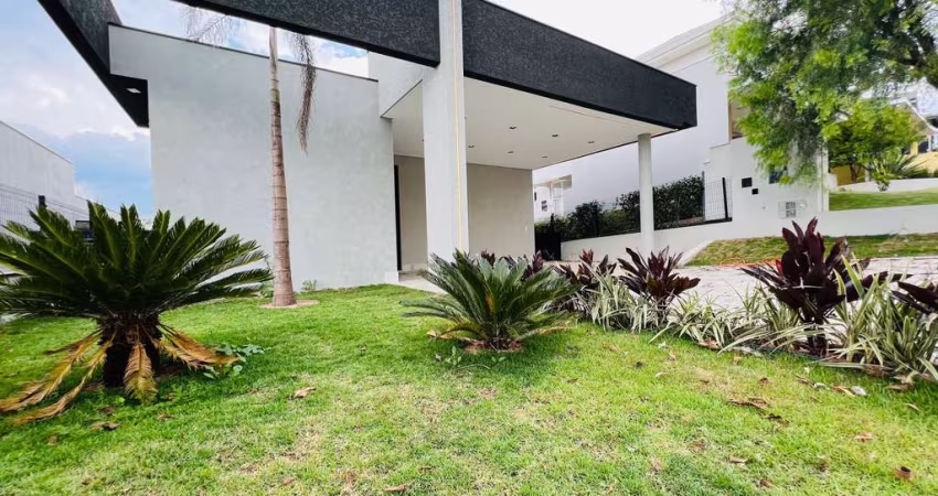 Belíssima casa no condomínio Campos do Conde em Bragança Paulista-SP