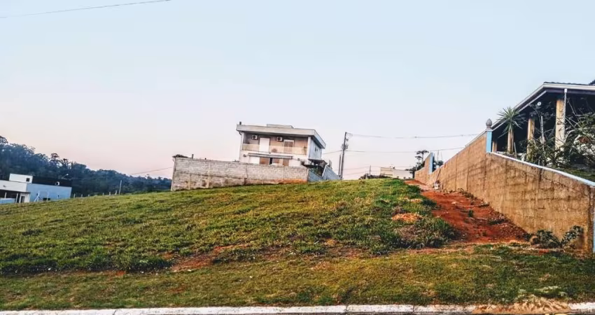 Terreno no Condomínio Flamboyan em Bragança Paulista-SP