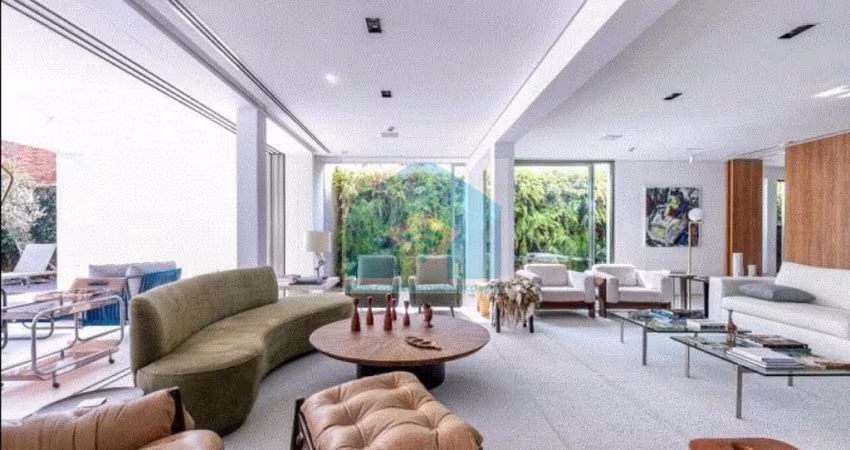 Casa Brooklin Paulista com 5 Suítes e 7 banheiros 5 vagas  700 m²