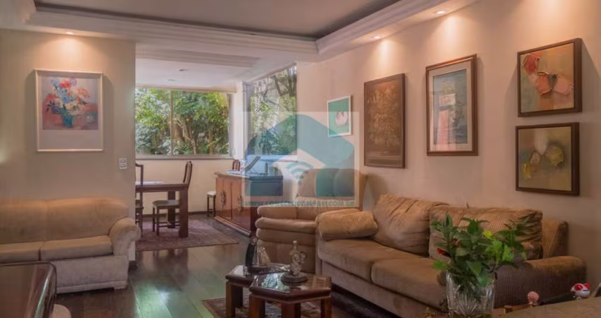 Casa com 4 Dormitórios  e 6 banheiros à Venda, 486 m² por R$ 2.650.000