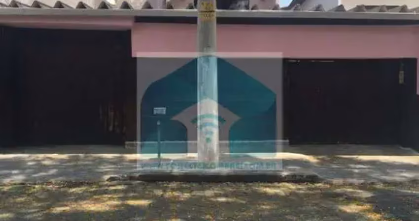 Casa brooklin vende , aluga 3 quartos e 4 banheiros à venda, 320 m² 500 m total com churrasqueira .