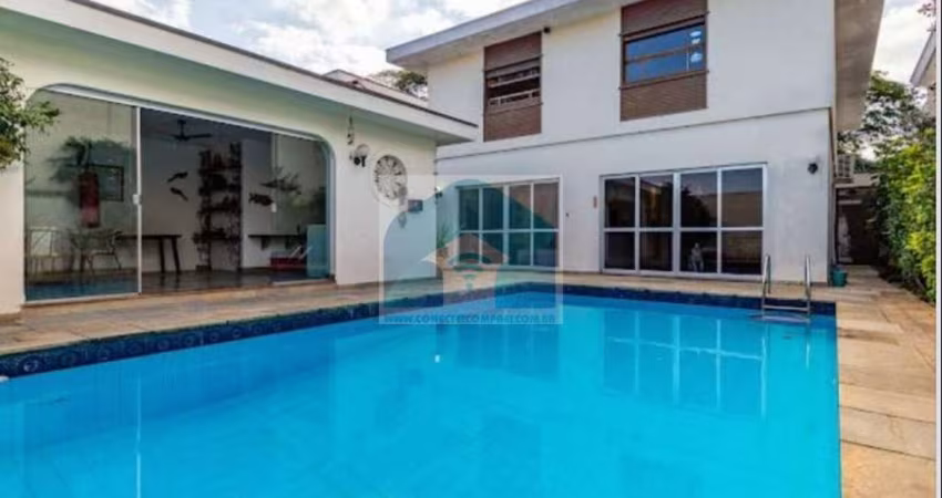 Casa com 4 Quartos e 4 banheiros à Venda, 363m² por R$ 2.900.000
