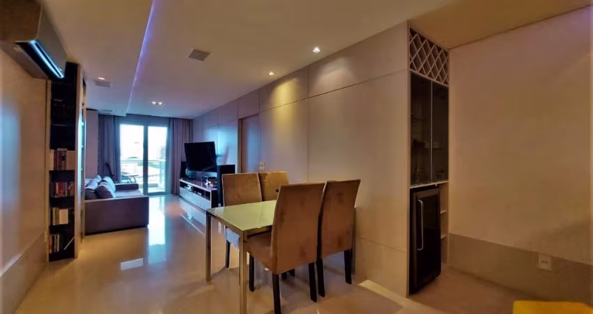 Lindo apartamento à Venda, 3 Dormitórios, Mobiliado, Avenida Trompowsky