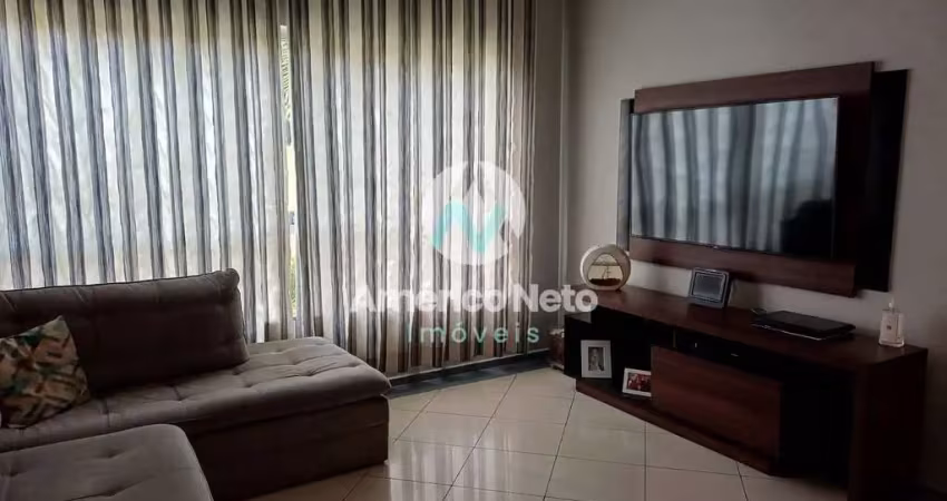 Casa com 3 quartos à venda na Rua Antônio de Andrade, Cerâmica, São Caetano do Sul