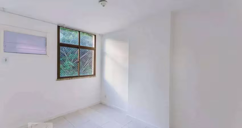 Apartamento para venda tem 60 metros quadrados com 2 quartos em Ingá - Niterói - RJ