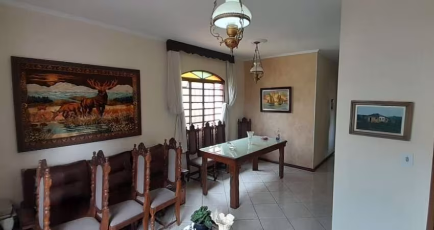 Classe A oferece este Prédio com apartamentos de 03 dormitórios à venda, 547 m² por R$ 1.500.000 - Padre Eustáquio - Belo Horizonte/MG