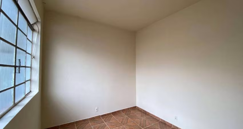 Barracão para alugar, 50 m² por R$ 1.100,00/mês - João Pinheiro - Belo Horizonte/MG
