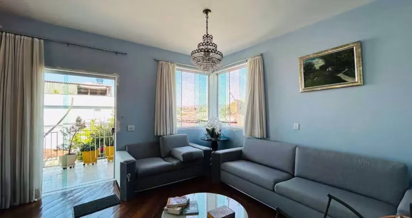 Classe a imóveis apresenta: espetacular casa de 2 andares em localização privilegiada