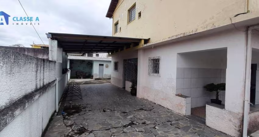 Classe A Imóveis apresenta: Casa ampla com lote de 360m² e potencial comercial no bairro Califórnia