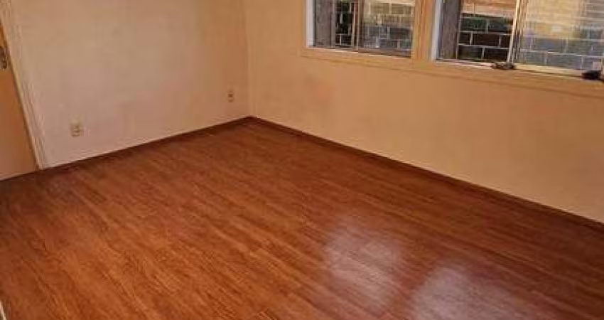 Classe A Imóveis apresenta: Apartamento Reformado no Bairro Califórnia