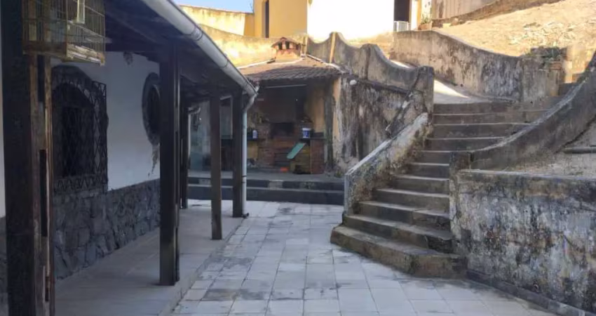 Classe a imóveis vende esta casa com 4 dormitórios à venda, 200 m² por r$ 900.000 - padre eustáquio - belo horizonte/mg