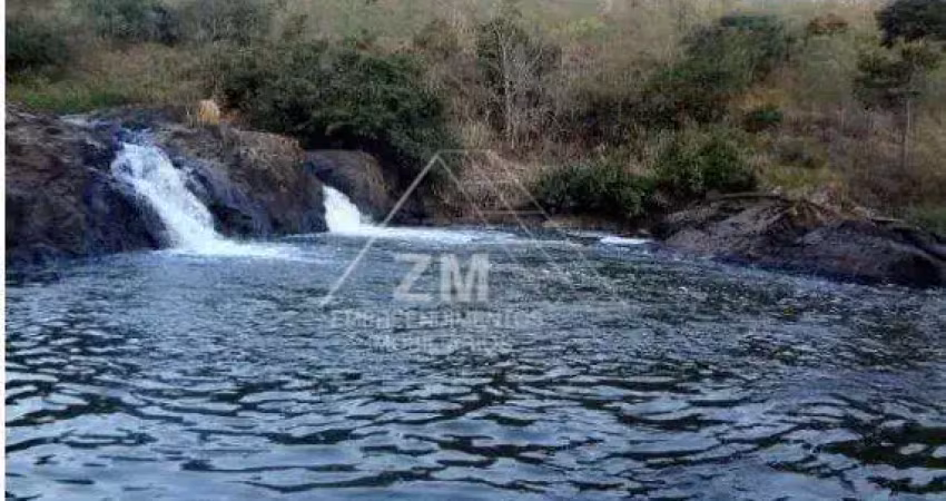 Fazenda à venda na Rua Presidente Tancredo Neves, 5, Centro, Monte Sião