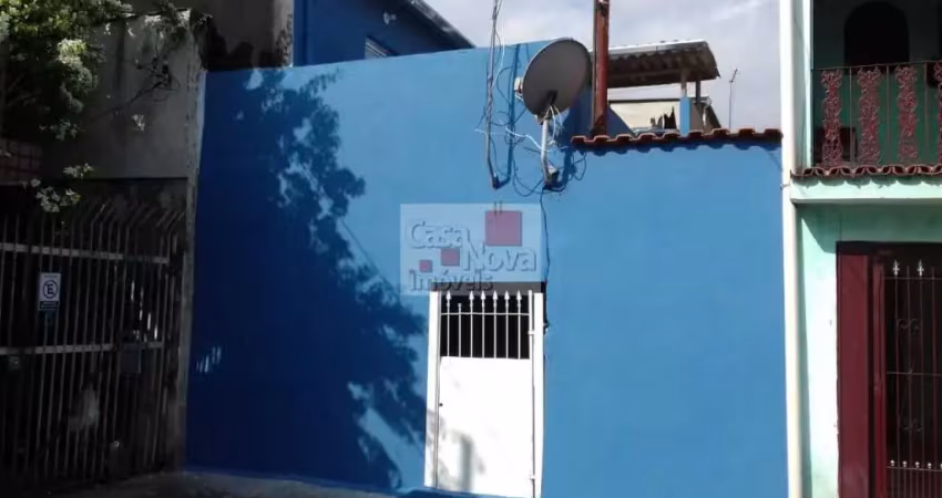 IMÓVEL COM ÓTIMA LOCALIZAÇÃO, BOM PARA RENDA!!!