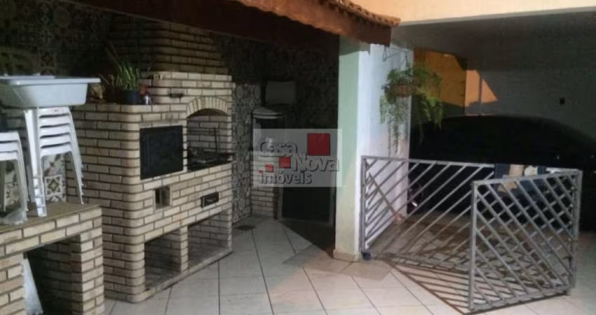 Lindo sobrado com ótima localização .