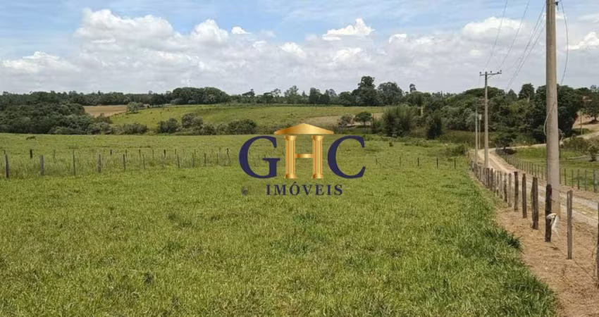TERRENO A VENDA NO BAIRRO CAMPO LARGO EM SALTO DE PIRAPORA/SP. Área do Terreno: 650 m²   TERRENO - Ótima topografia.  LOCALIZAÇÃO - À 8 minutos do Cen