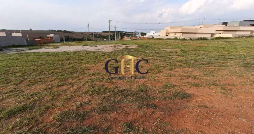 VENDO TERRENO - JARDIM SÃO LUCAS - SALTO DE PIRAPORA/SP. Área Terreno: 250 m² / Dimensões: 10,00 x 25,00 m.  TERRENO - Quitado. - Excelente topografia