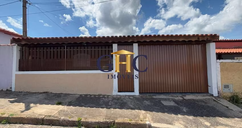ALUGO CASA COM GARAGEM COBERTA COM EDÍCULA - CAMPO LARGO - SALTO DE PIRAPORA/SP  CASA FRENTE - 3 dormitórios amplos; - Sala estar/TV; - Cozinha indepe
