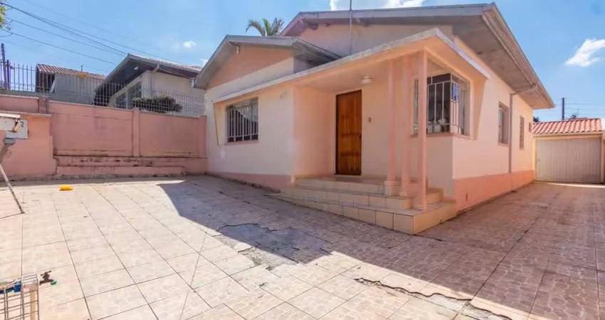 Casa para Venda em Curitiba, Parolin, 3 dormitórios, 2 banheiros, 7 vagas