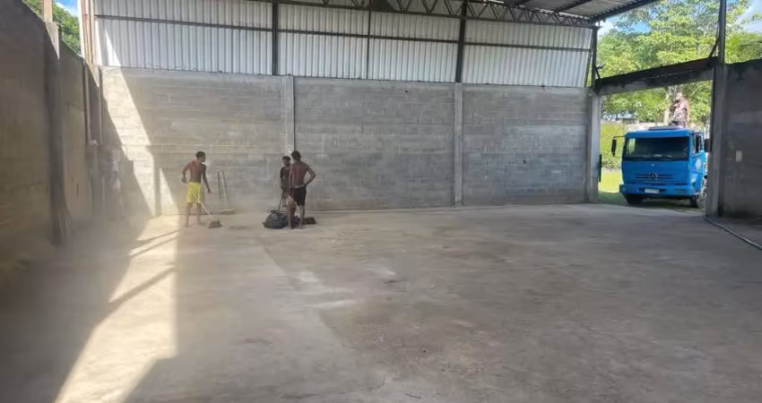 Galpão para Locação em Itaboraí, Calundu, 2 banheiros
