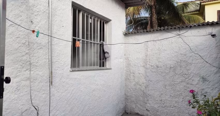 Casa para Locação em Itaboraí, Jardim Imperial, 1 dormitório, 1 banheiro
