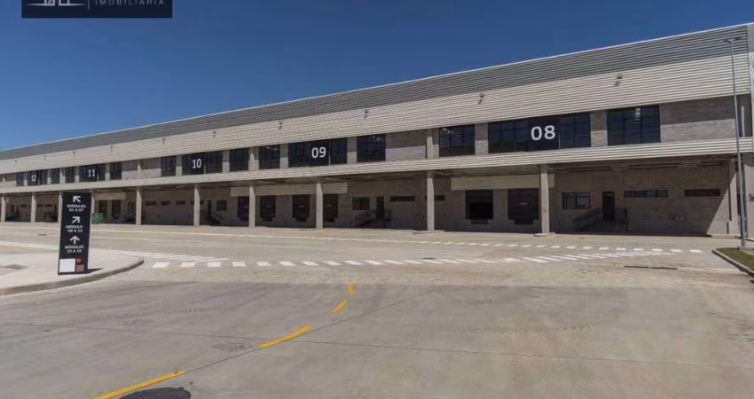 Galpão com 1305m² com 2 docas e modularo