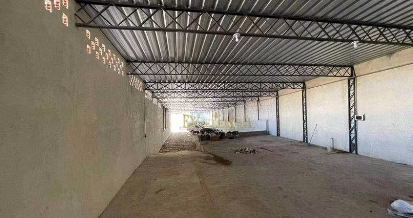 Galpão com 600m² doca e escritorios com renda de vagas avulsas