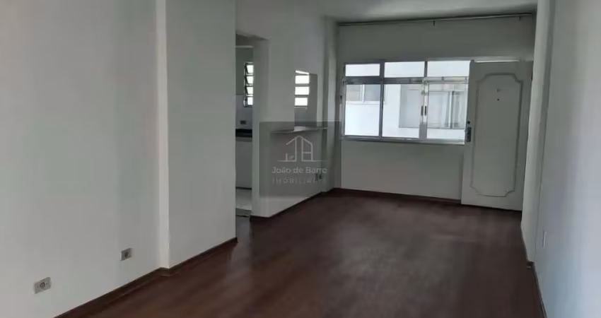 Apartamento 2 dorms reformado colado no metro vergueiro