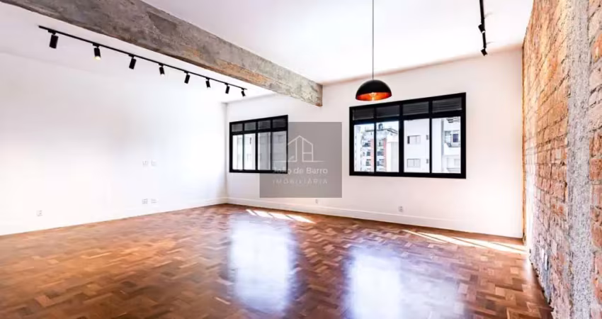 Apartamento reformadíssimo com 3 suites 1 vaga prox metro