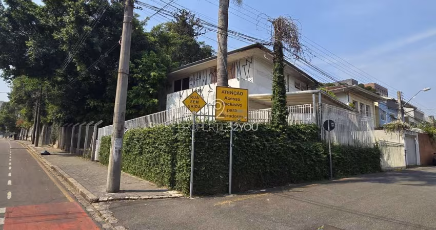 Casa comercial à venda na Avenida João Gualberto, Alto da Glória, Curitiba