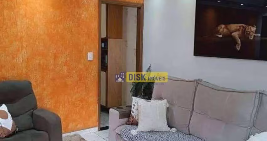 Sobrado com 2 dormitórios, varanda gourmet e 2 vagas – bairro assunção – são bernardo do campo