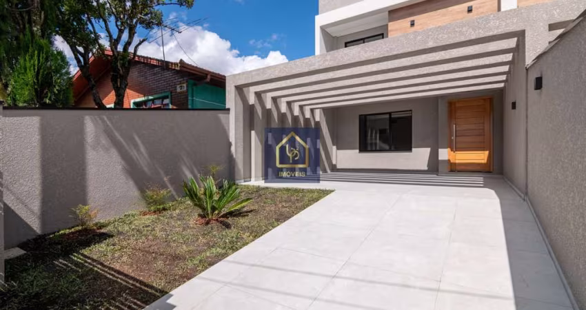 Sobrado Triplex com 3 dormitórios (1 suite) à venda. São 183 m² por R$ 1.365.000 no bairro Santa Quitéria em Curitiba/PR