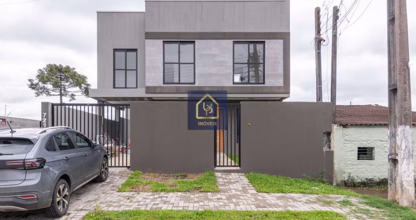 Sobrado Triplex com 3 dormitórios (1 suite) à venda. São 141,70 m² por R$ 589.000 no bairro Lindóia em Curitiba/PR