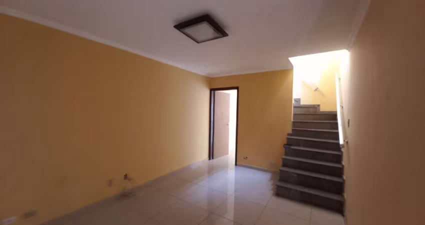 Sobrado com 3 quartos na Vila Capela