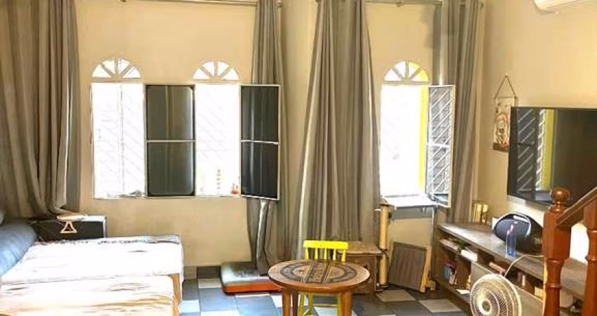 Sobrado com 4 quartos na Vila Carrão