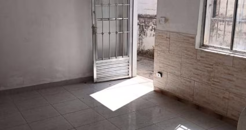 Casa de Vila com 2 quartos na Água Rasa