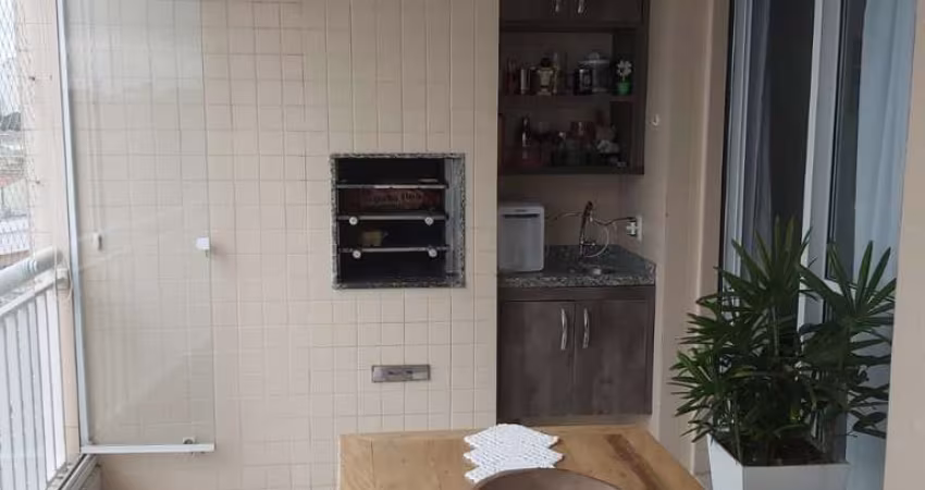 Apartamento com Varanda Gourmet