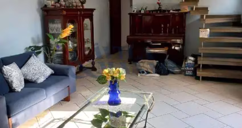 Imperdível casa à venda em são paulo-sp, vila prudente: 3 quartos, 1 suíte, 1 sala, 3 banheiros, 2 vagas, 181 m²!