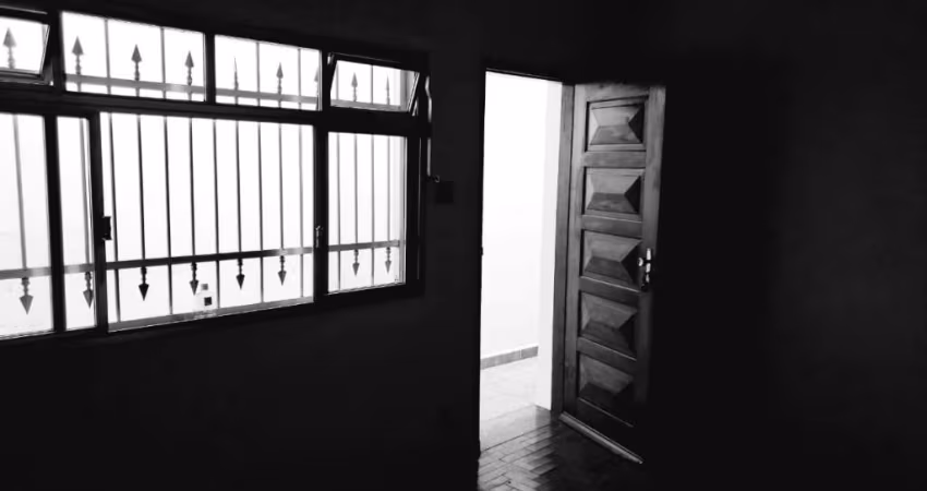 ** CASA TÉRREA NA VILA PRUDENTE **