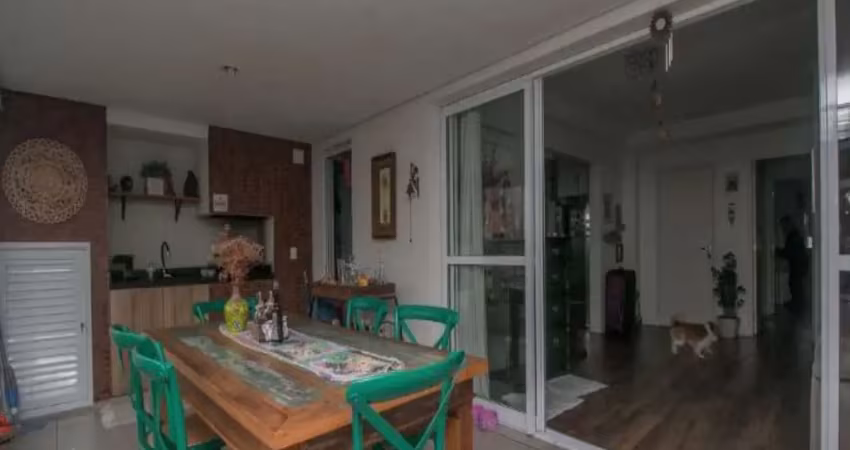 APARTAMENTO COM VARANDA GOURMET