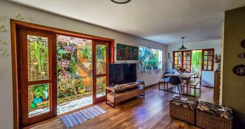 Vila na mooca: casa com 2 quartos e 2 vagas de garagem em são paulo-sp. sala 2 ambientes e cozinha planejada. imperdível!