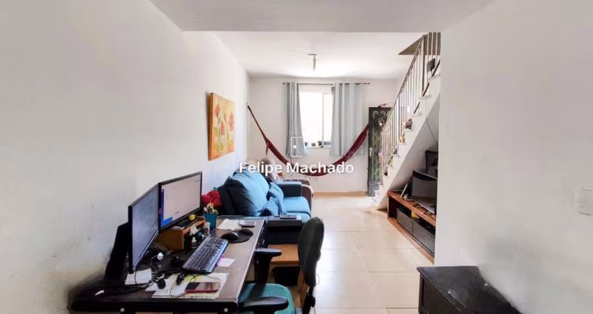 Charmosa Casa Triplex em Condomínio - Maria da Graça, com 3 quartos 160 m²