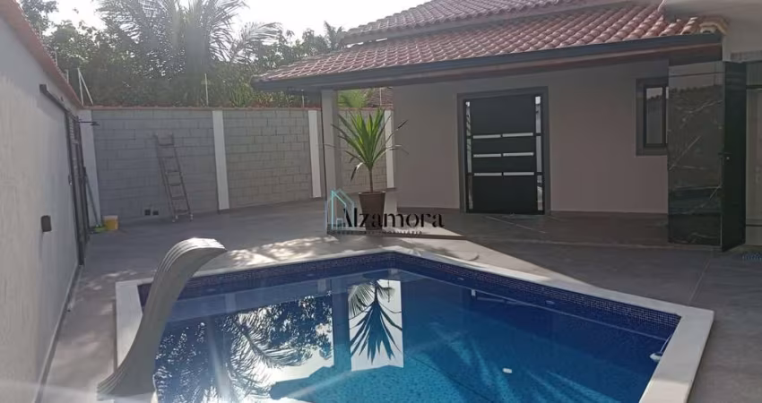 Casa com piscina no Campos Elíseos - Itanhaém/SP