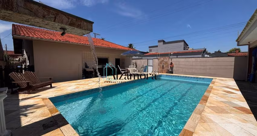 Casa com piscina, 100 metros da praia no Cibratel II, Itanhaém/SP