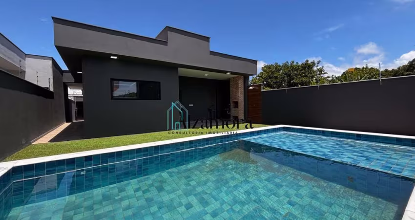 Casa moderna com piscina, próximo da praia. Itanhaém/SP