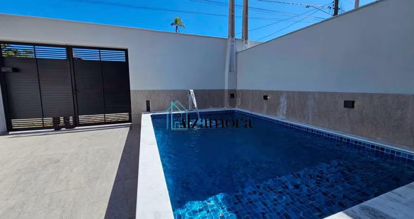 Casa nova com 03 dormitórios e piscina á poucos metros do mar Jd Bopiranga Itanhaém -SP