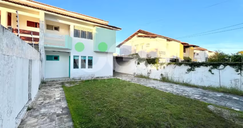 Casa com ótima localização em Capim Macio